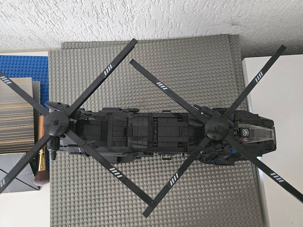 Kit di costruzioni: Militärhubschrauber aus Bausteinen – Usato da Brüttisellen venduto da mfran 1