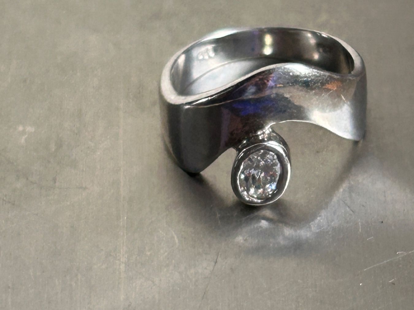 Anelli: Silberring WELLE WEISS (Grösse 57) – Usato da Laufen venduto da belleskulptur 6