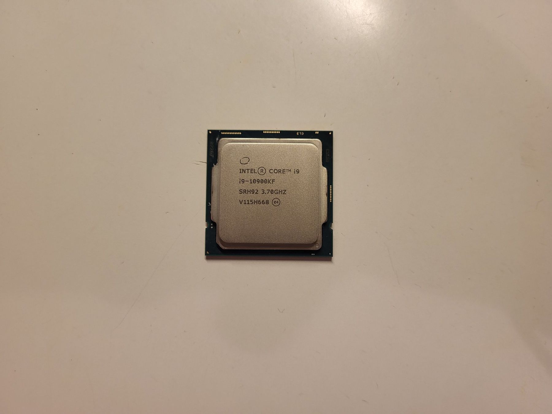 Intel Composants électroniques: Intel Core i9 10900KF – D'occasion à Unterengstringen par CyberCore