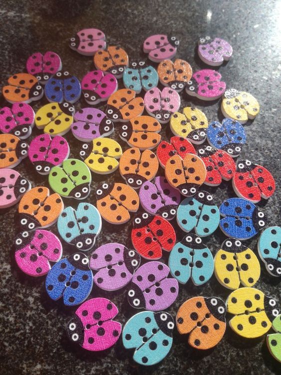 50 Stück Marienkäfer Knöpfe - 15 Mm, Rot, Aus Kunststoff Für Nähen, Stricken & Basteln