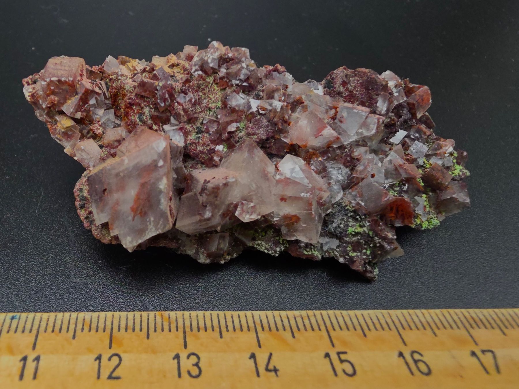 Mineralien & Heilsteine: Calcite and Duftite on Dolomite from Tsumeb, Namibia – Gebraucht aus Figino von panshop 4