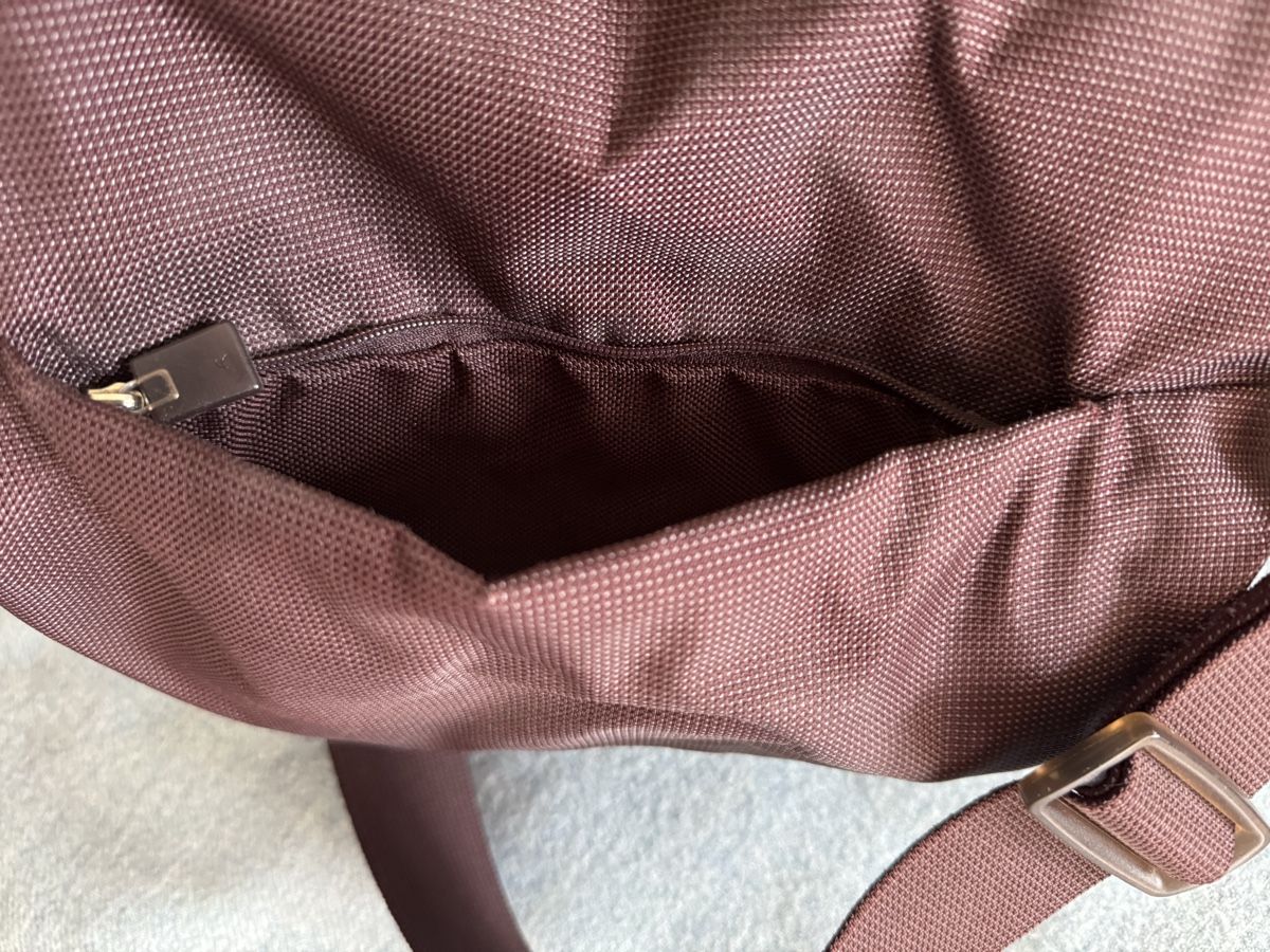 Taschen für Damen: MANDARINA DUCK MD20 Umhängetasche Polyester braun – Gebraucht aus Saas-Fee von omn_5qkz 3
