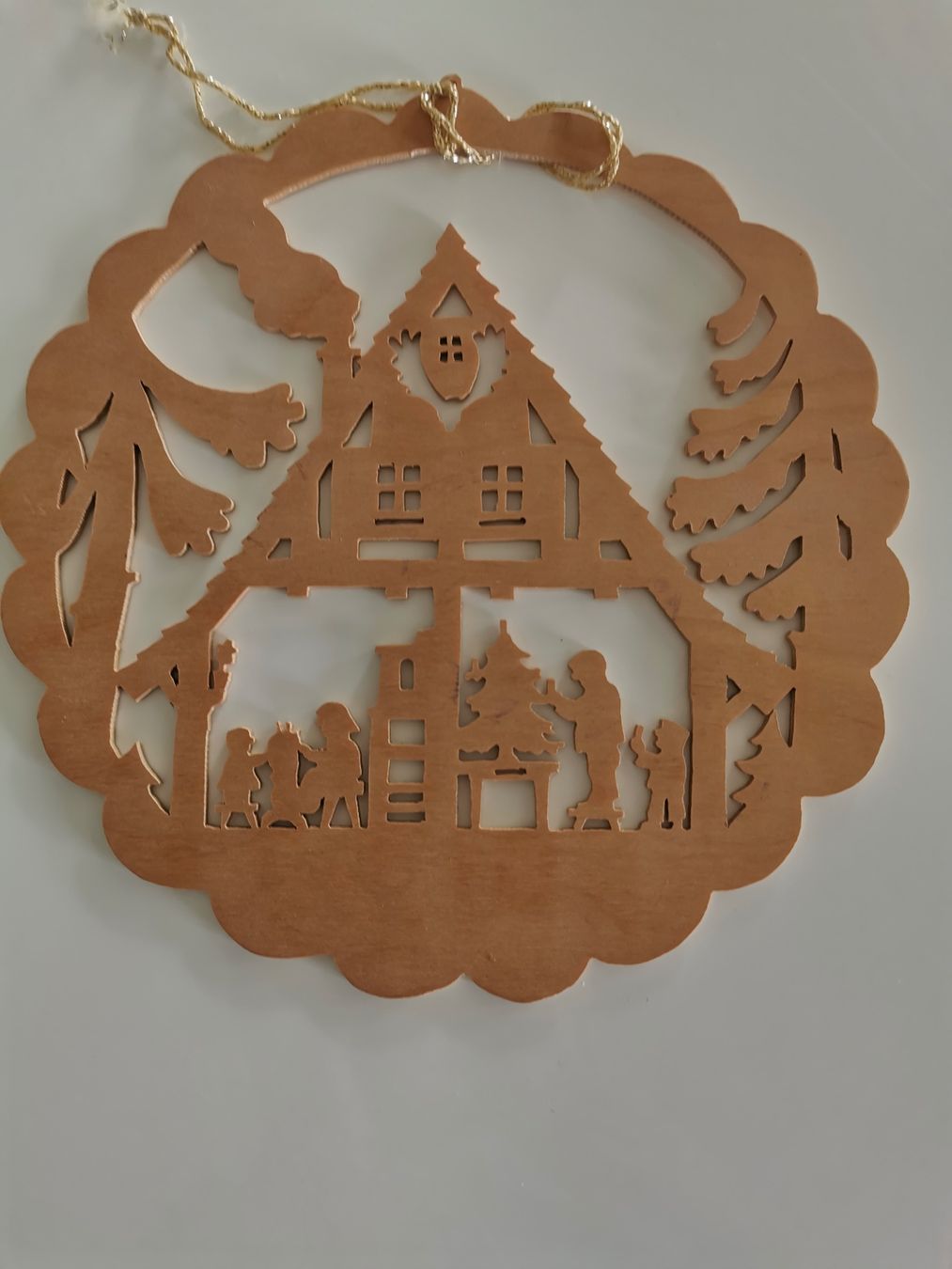 Tutte le decorazioni: Holzdeko zum Aufhängen – Usato da Richterswil venduto da Milan777 7