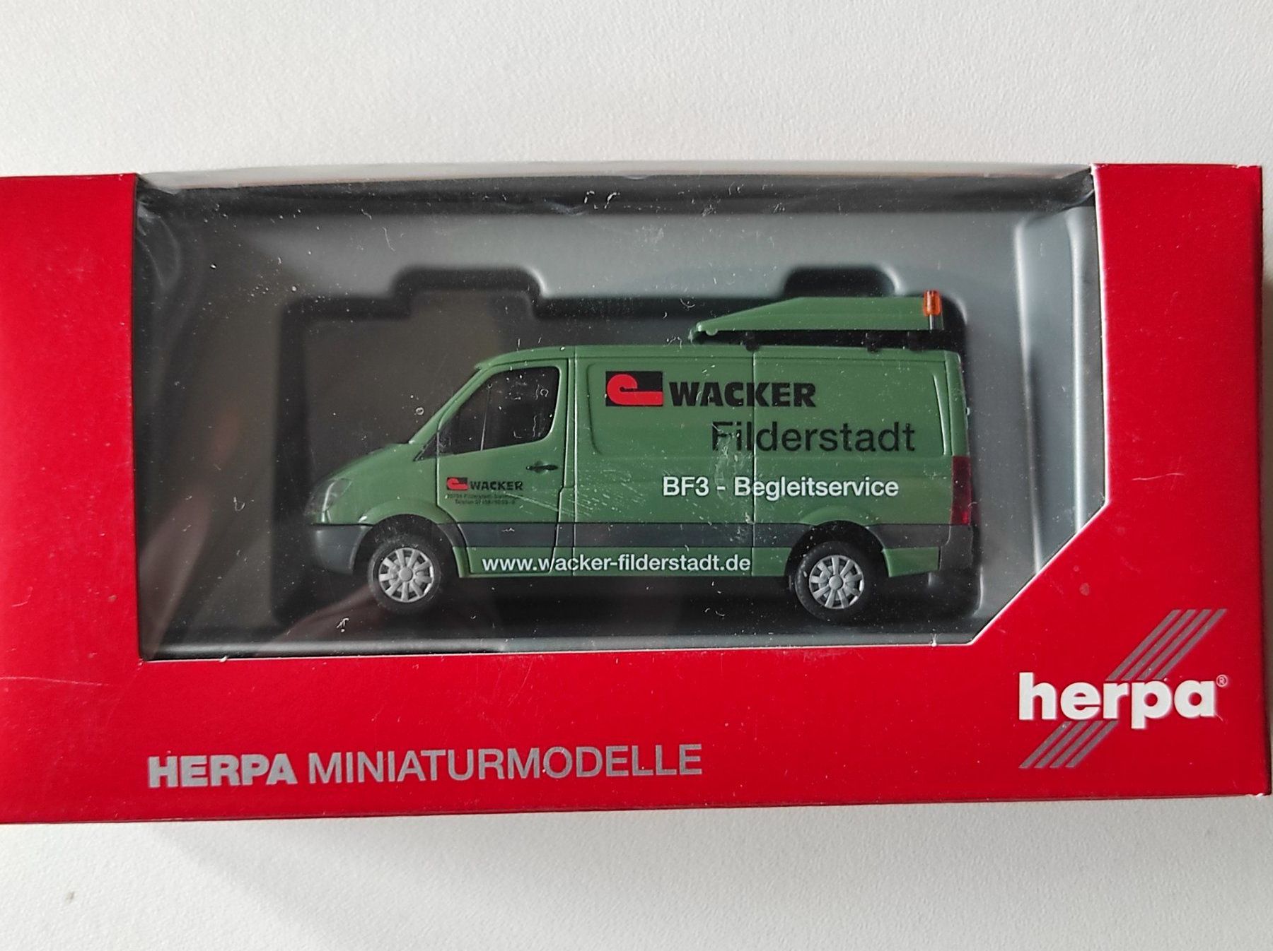 Herpa Kit di modellismo & Modellini statici: MB Sprinter '06 BF3 "Wacker Filderstadt" von Herpa 1/87 – Nuovo e nell'imballaggio originale da La Chaux-de-Fonds venduto da Standmodelle