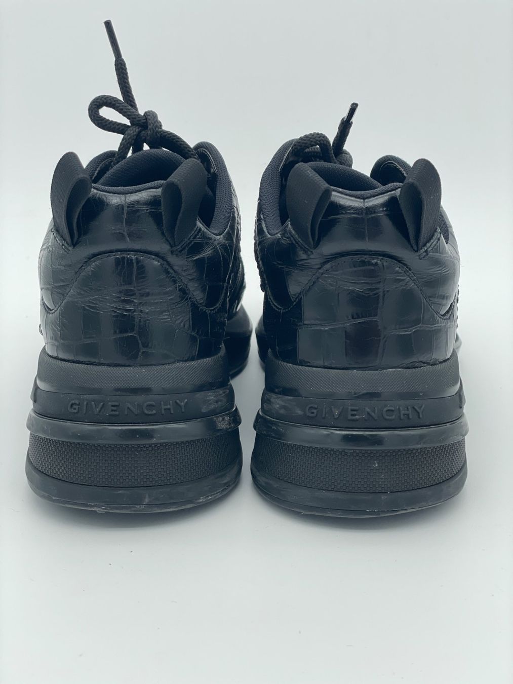 Givenchy Scarpe da donna: Givenchy  GIV 1 Croc-Effect Low Top Sneaker EU 40 Schwarz – Usato da Zürich venduto da shoe_shop 6