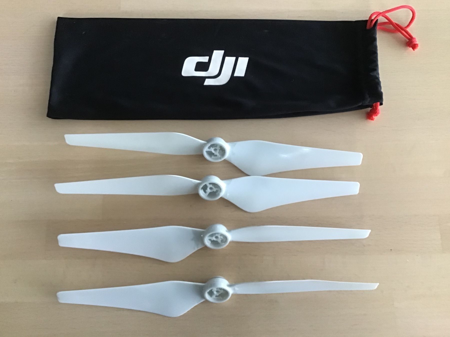 DJI RC Kits de montage: DJI Phantom 4 Propeller – Neuf avec emballage d'origine à Langenthal par Ungscholi04 1
