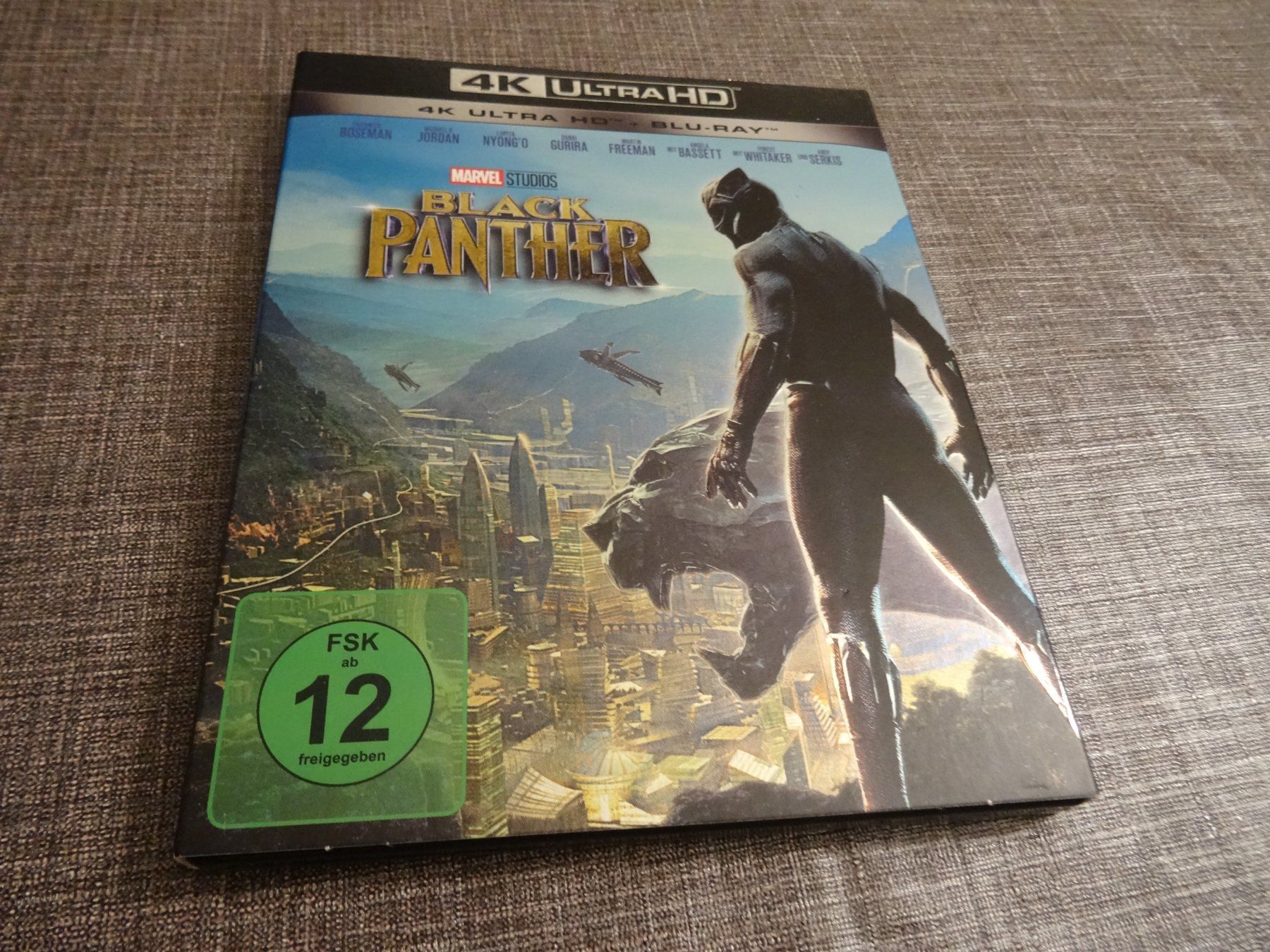 Tutti i DVDs: Black Panther 4K Ultra HD Blu-ray – Usato da Olten venduto da Disc-Verkauf