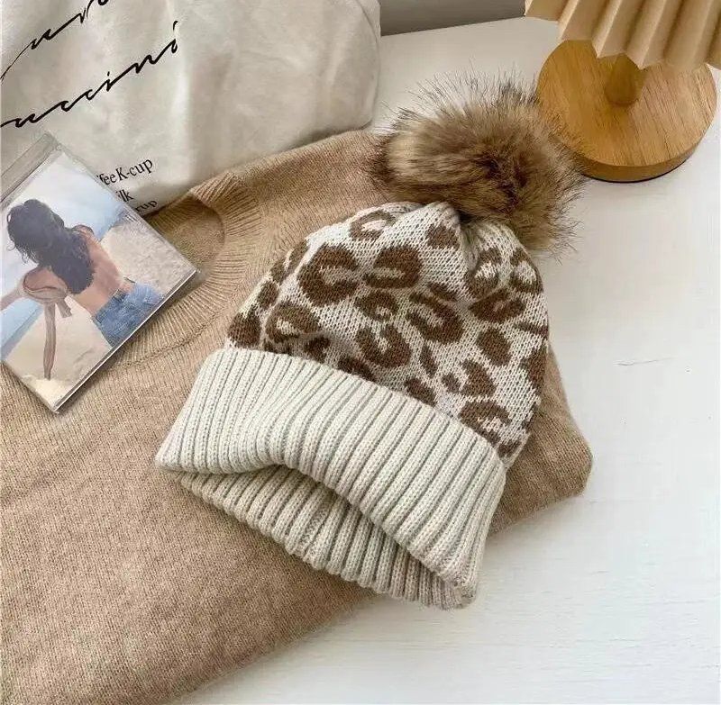 Hüte, Mützen & Caps: Set mit 3 warmen Leopard-Mützen - Lot de 3 bonnets chaud – Neu und originalverpackt aus Lausanne von FASHION-WORLD-SHOP 4