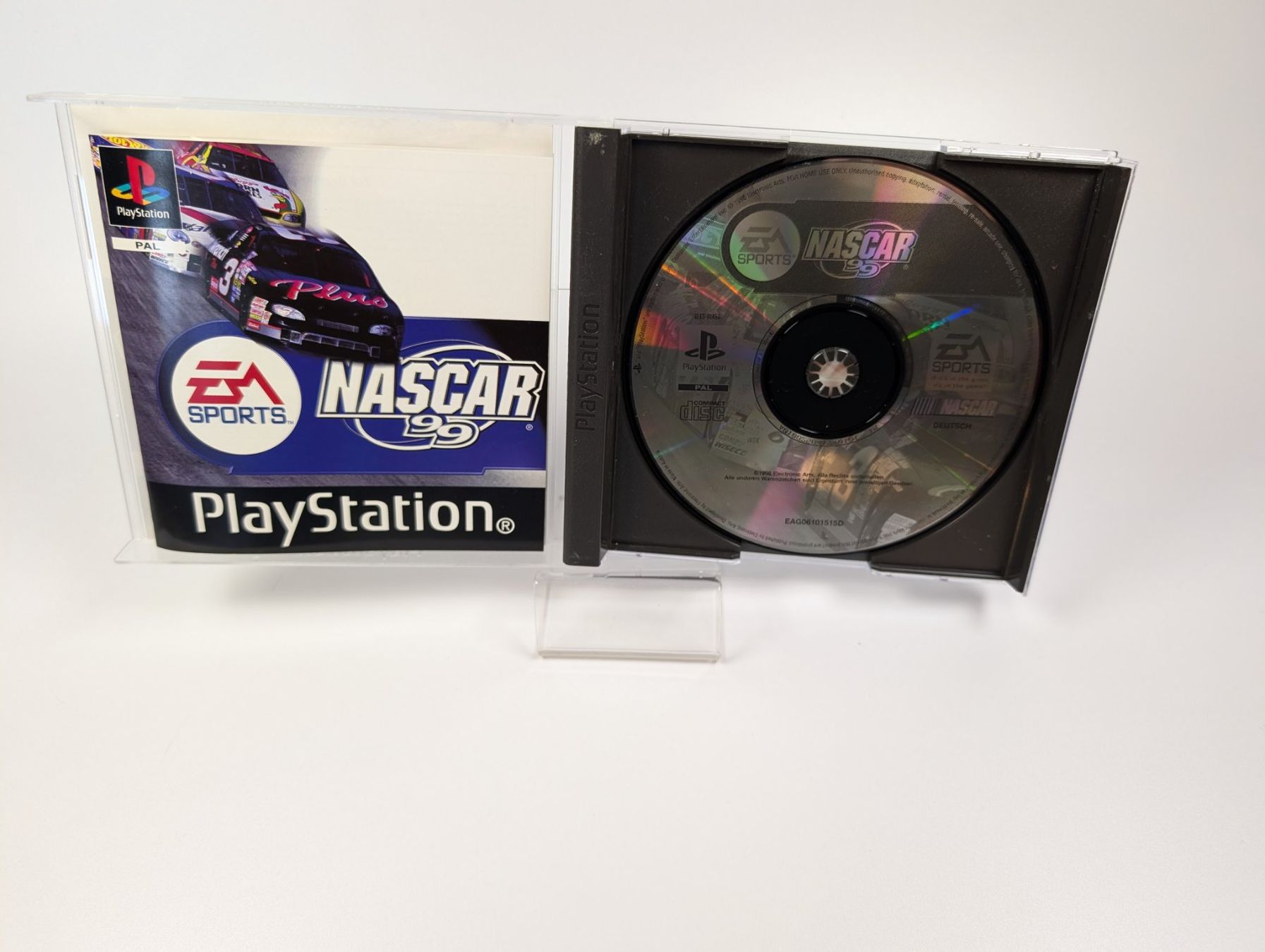 Sony Giochi: NASCAR 99 - Playstation - PS1 – Usato da Ostermundigen venduto da TradeLab 1