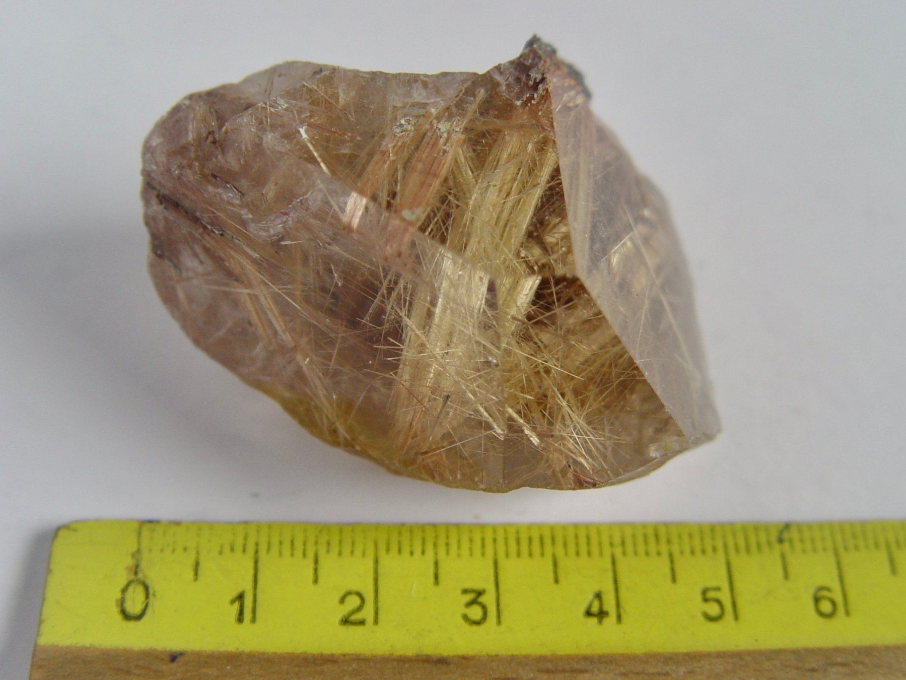 Minerali & Pietre curative: Rutilquarz – Usato da Henggart venduto da elsternwerk 1