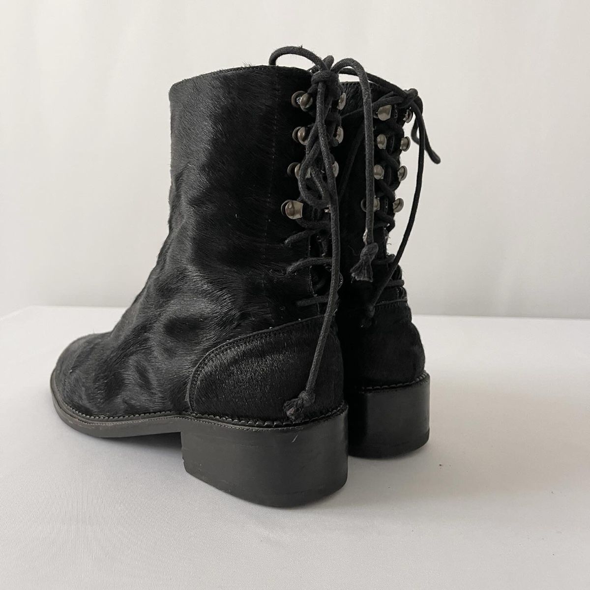 Scarpe da donna: YANG LI Boots – Usato da Emmen venduto da Avviivva_Com2023 4