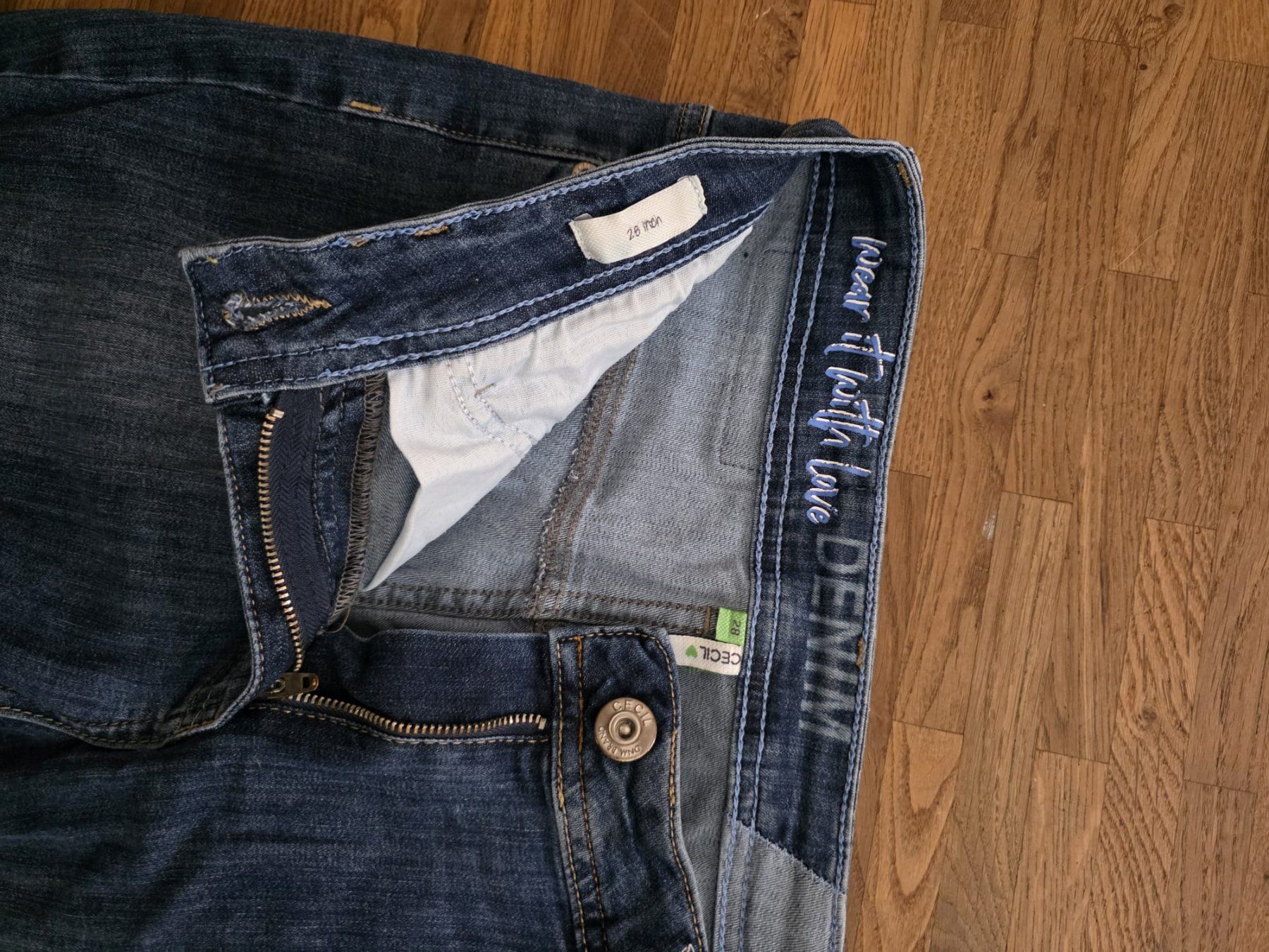 Cecil Jeans: CECIL Jeans Hose Gr. 28 / 26 – Usato da Bennwil venduto da fawag 2