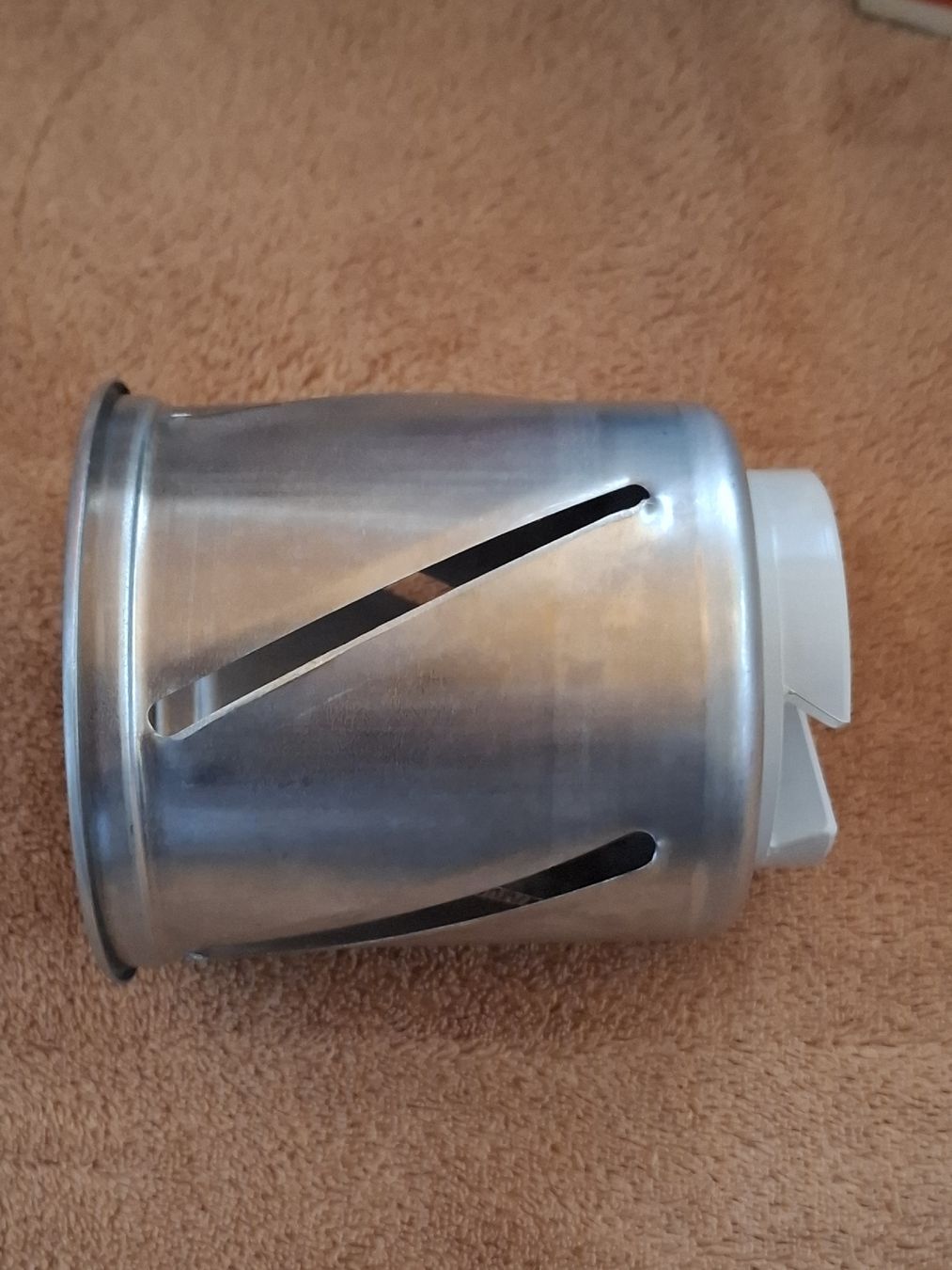 Zyliss Elettrodomestici da cucina: Zyliss Raffel  mit 3 Einsätzen – Usato da Riniken venduto da bro_slk8 7