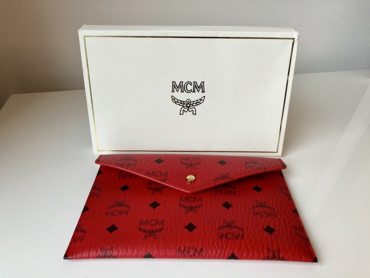 Mcm Borse: MCM Clutch - neu – Nuovo (secondo la descrizione) da Stansstad venduto da kerri8 7