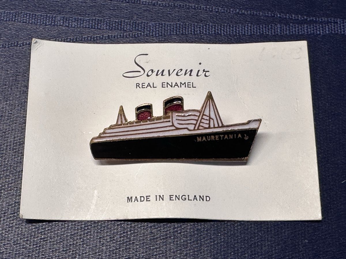 Placchette & Badge: Dampfer MAURETANIA Email Souvenir Pin – Usato da Steffisburg venduto da bwt56