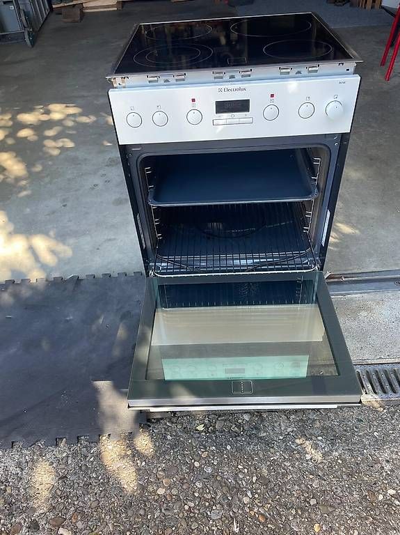 Cucine: Backofen mit Glaskeramik Electrolux – Usato da Sulgen venduto da tom6951 2