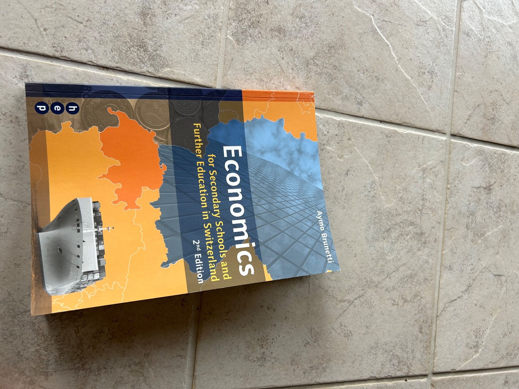 Libri: Economics by Aymo Brunetti – Usato da Seuzach venduto da hsu_7nqs