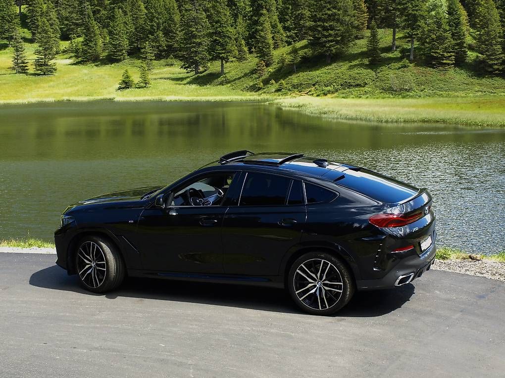 BMW Automobili: BMW X6 xDrive40d 2023 – Usato da Claro venduto da meg_kg2r 2