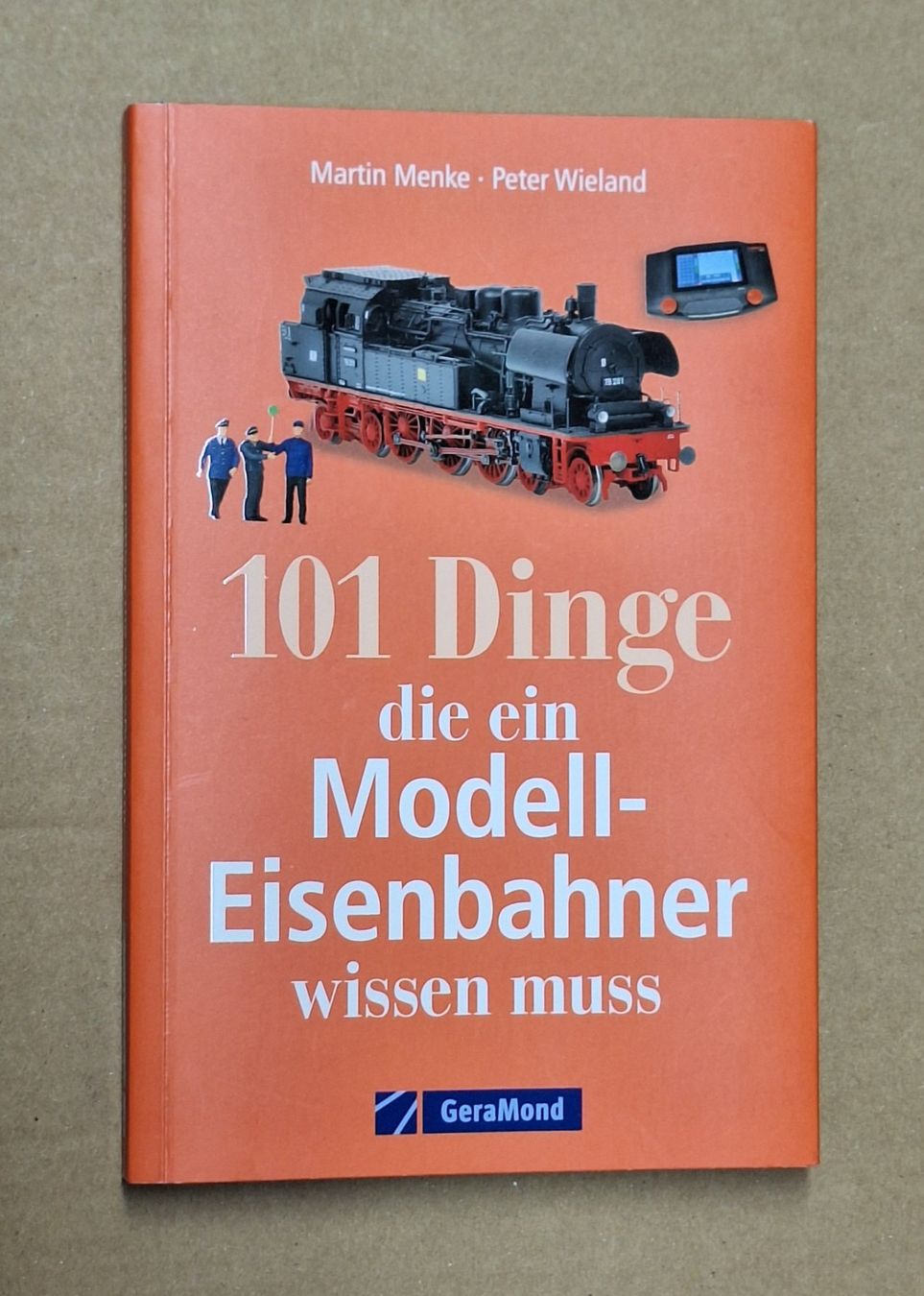 Libri: 101 Dinge die ein Modell-Eisenbahner wissen muss – Nuovo (secondo la descrizione) da Sisseln AG venduto da murmi83