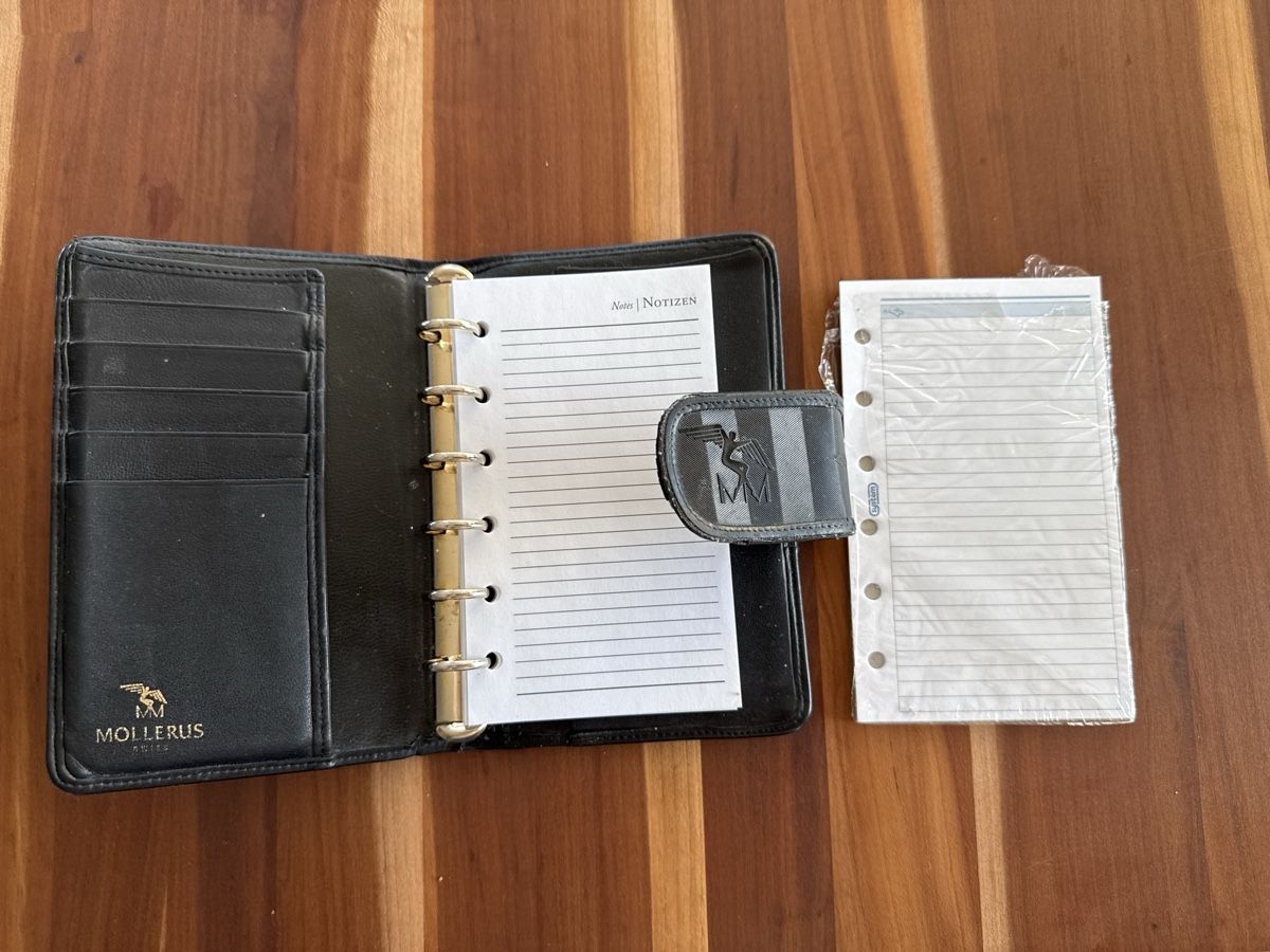 Calendari: Maison Mollerus Agenda Organizer, schwarz, – Usato da Baar venduto da moritz1960 1