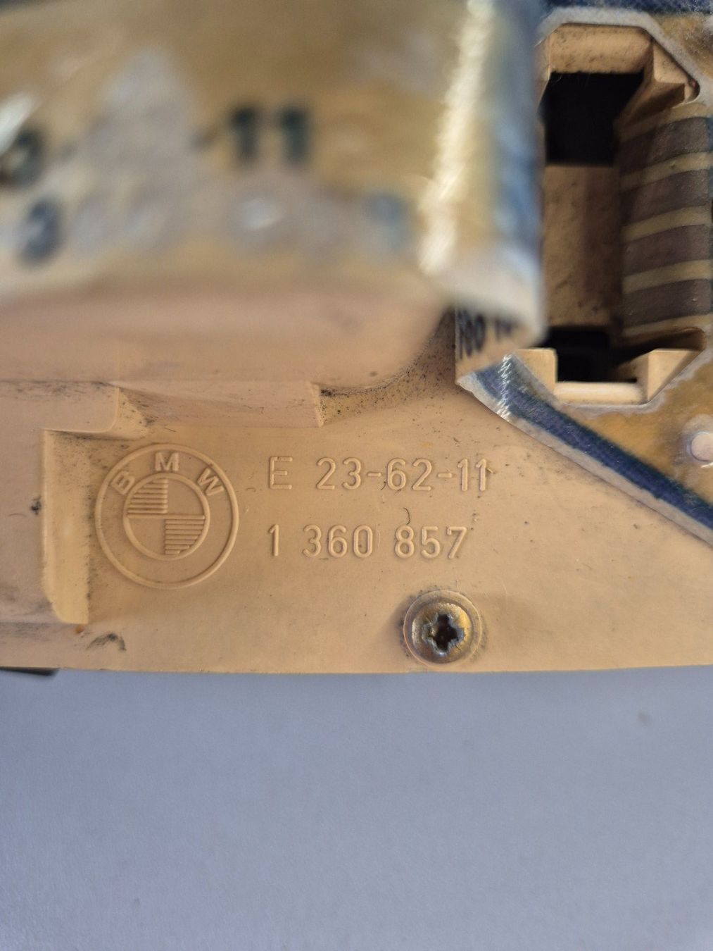 BMW Tutti pezzi di ricambio auto: BMW 7er E23 Tacho Kombiinstrument – Usato da Bremgarten AG venduto da Osella5 4