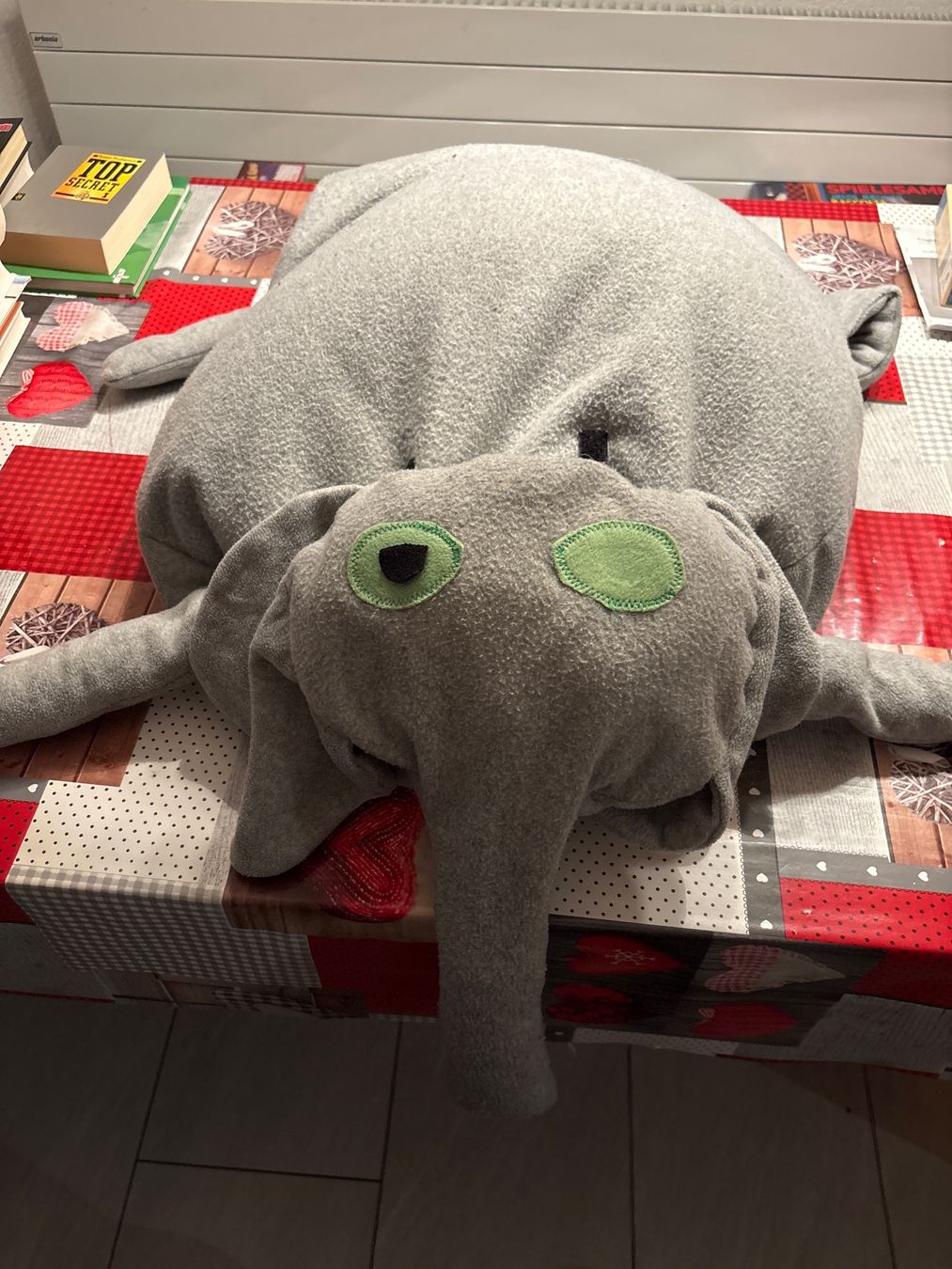 Coussins: Selbstgemachter Elefant/Kissen – D'occasion à Glis par mic_2ht8