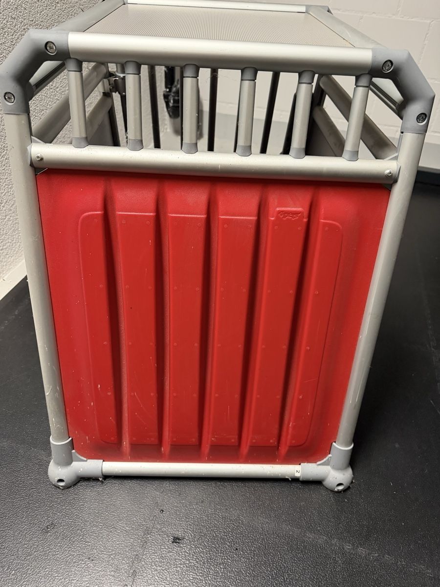 Gabbie, trasporto & Sicurezza: Hundetransportbox – Usato da Busswil BE venduto da Leuzmo 3