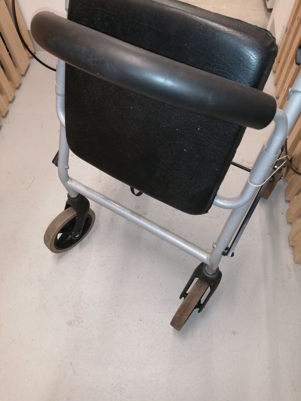 Gehhilfen: Rollator – Gebraucht aus Wetzikon von dan_6lrd 6