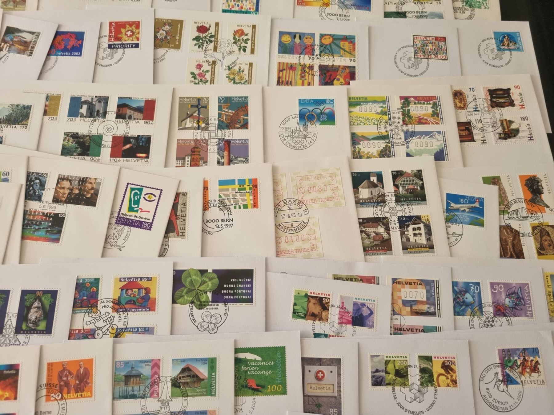 Alle Briefmarken: Lot mit 200 FDC Briefe Schweiz – Gebraucht aus Gümligen von Geniusbuy 4
