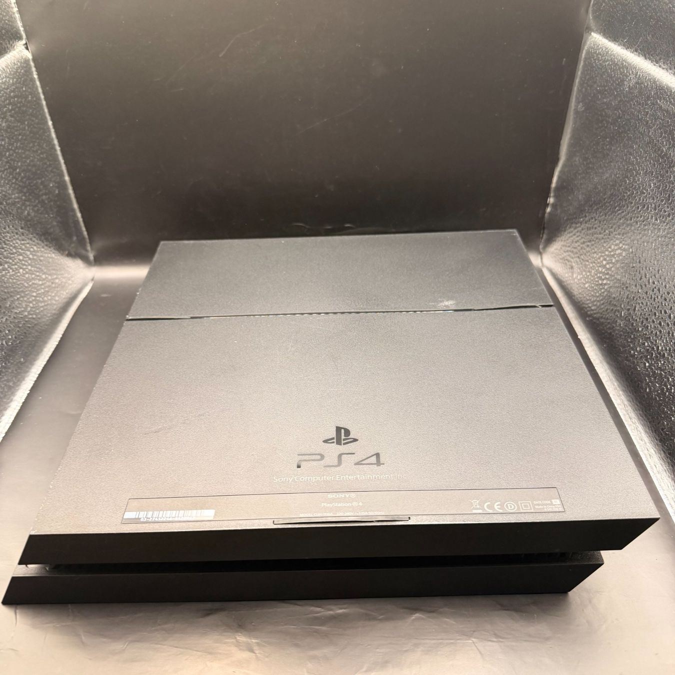 Sony Console: PS4 Konsole 500GB mit Controller – Usato da Düdingen venduto da Nerdworld 7