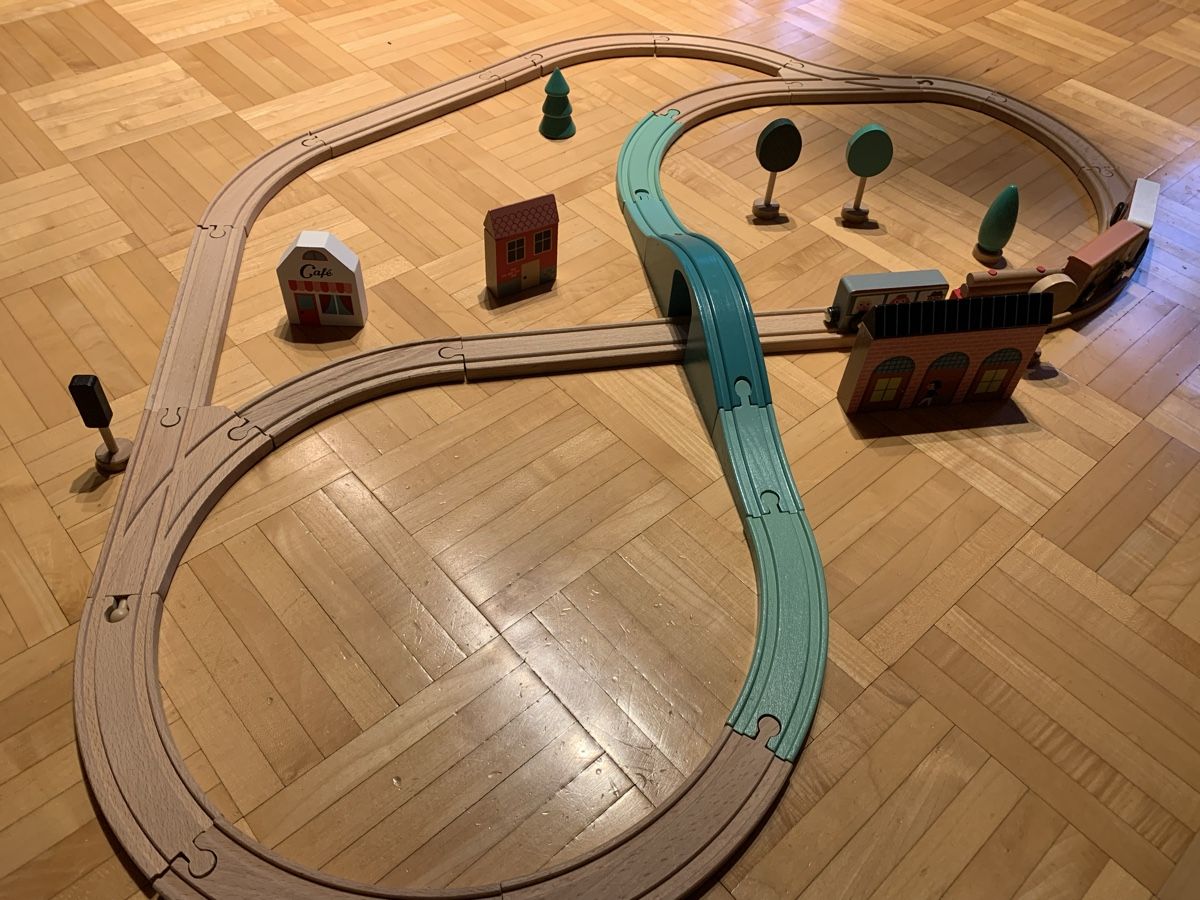 Vilac Giocattoli: VILAC Grand Express Wooden Train Set – Usato da La Croix de Rozon venduto da chr_f5wy 1