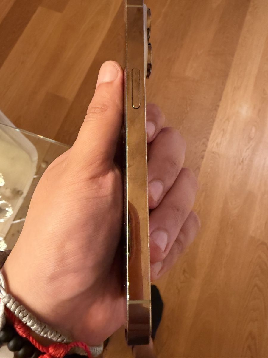Apple Telefoni cellulari / Smartphones: iPhone 14 Pro – Usato da Zürich venduto da Yoni_to 4