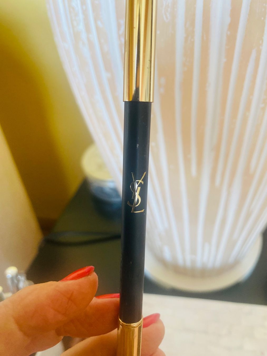 Make-up: YSL EYE PENCIL noir No 1 – Usato da Belmont-sur-Lausanne venduto da chu_vxf5