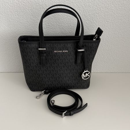 Michael Kors Jet Set Travel Extra-Small Tote schwarz