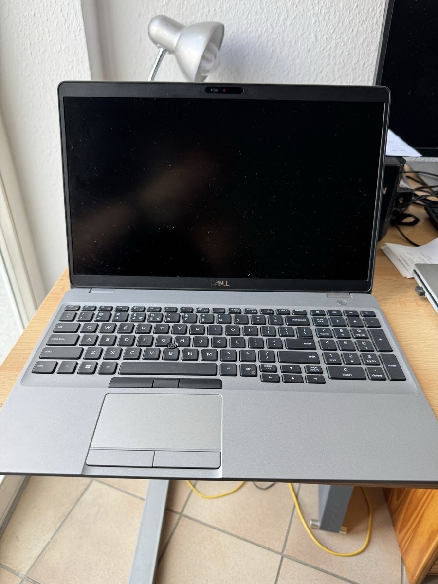 Dell Notebook: Dell Latitude 5511 [DEFEKT] – Difettoso da Egg b. Zürich venduto da drs_tmn9 6