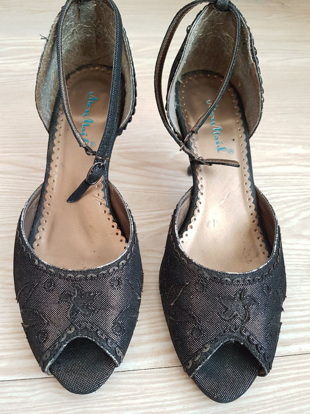 Scarpe da donna: Sandale Mermaid 37 – Usato da Châtelaine venduto da kbabs
