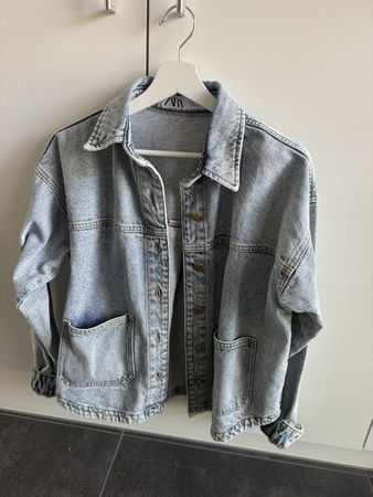 Jeansjacke Zara hellblau Grösse XS guter Zustand