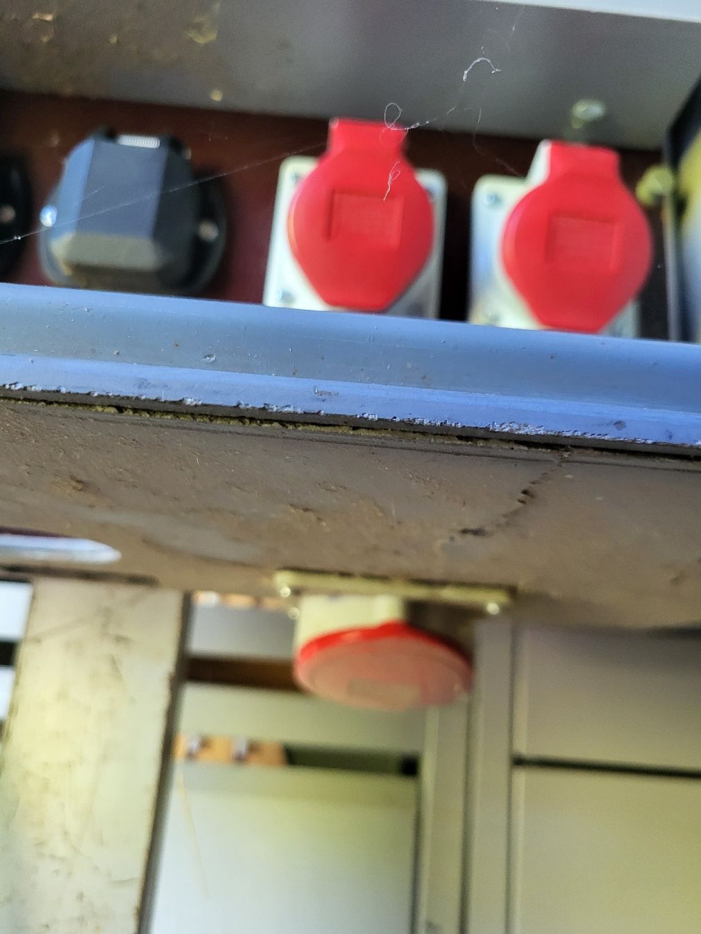 Elettrotecnica: Baustromverteiler 63A, Steckdosenkasten – Difettoso da Alpnach Dorf venduto da str_jdw2 2