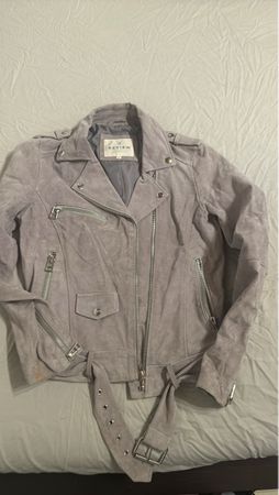 Trendige Wildlederjacke von Review, Grösse M  ,Top Zustand