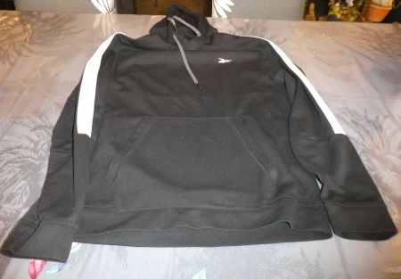 Sweat à capuche Reebok noir et blanc, taille S