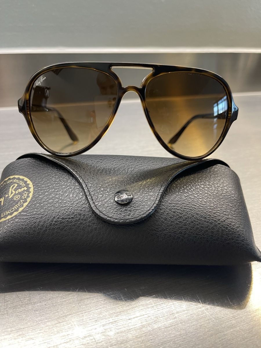 Lunettes & Verres: Ray-Ban Sonnenbrille – D'occasion à Dübendorf par MyFashionArchive 1