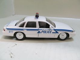FORD CROWN VICTORIA  CITY OF BRANSON POLICE 1:43