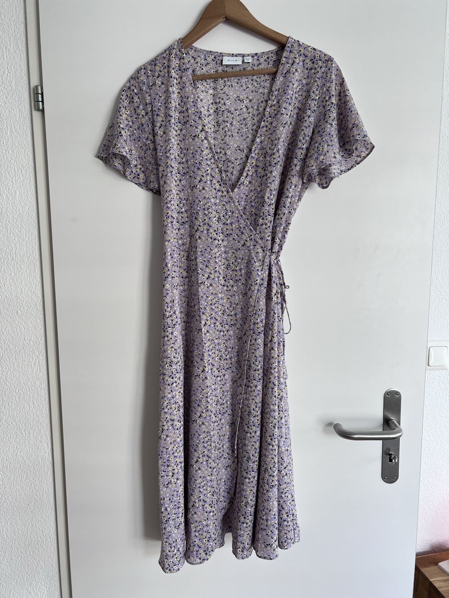 Vila Vestiti: Wickelkleid – Nuovo (secondo la descrizione) da Muri AG venduto da sin_56.