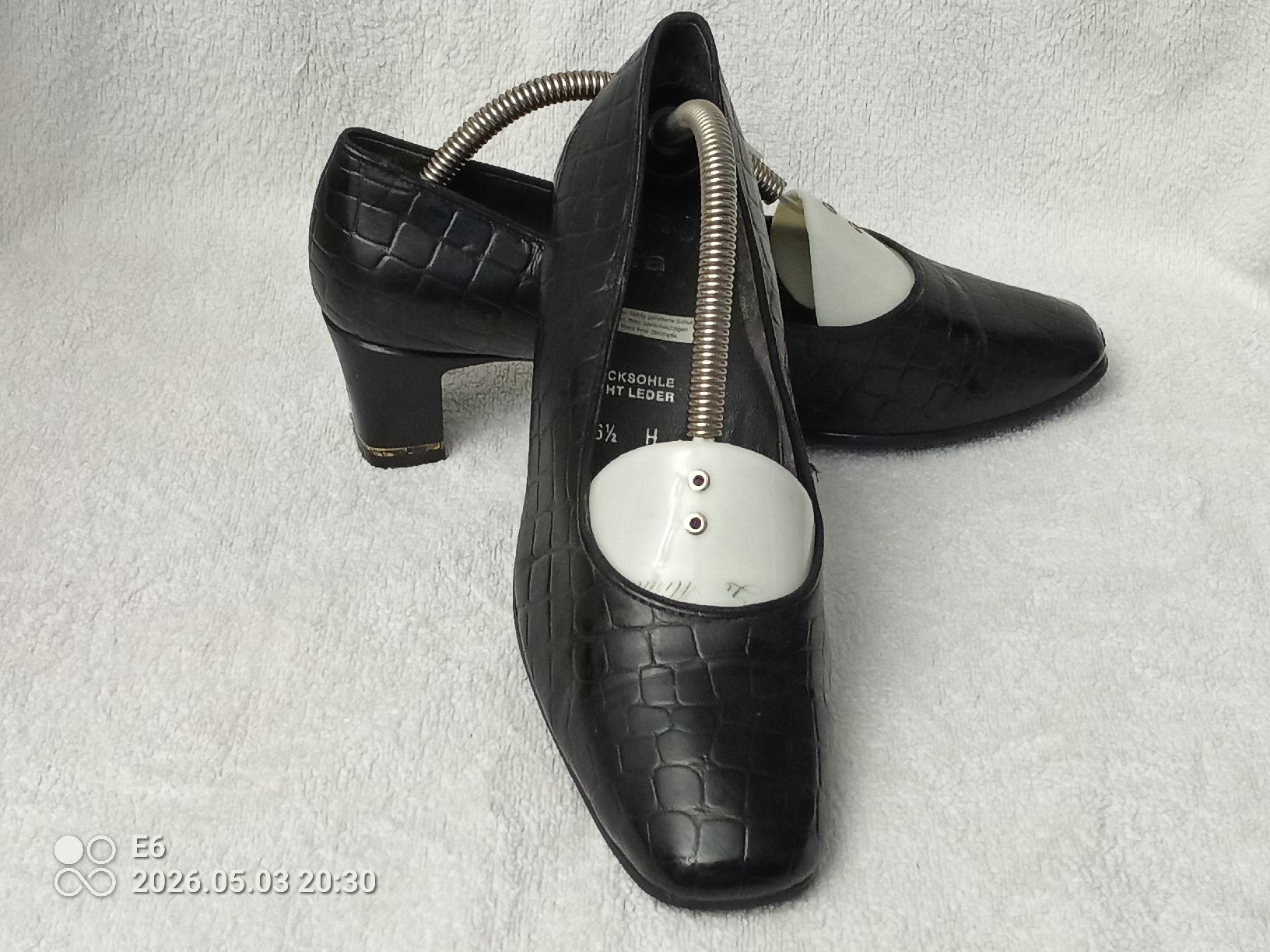 Scarpe da donna: 2 Paar bequeme Pumps – Usato da Zürich venduto da Mitzi6 4
