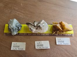 3x Adular Kalifeldspat Orthoklas aus Val Nalps Gr. 🇨🇭