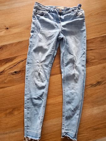 Next Jeans Gr.140 hellblau