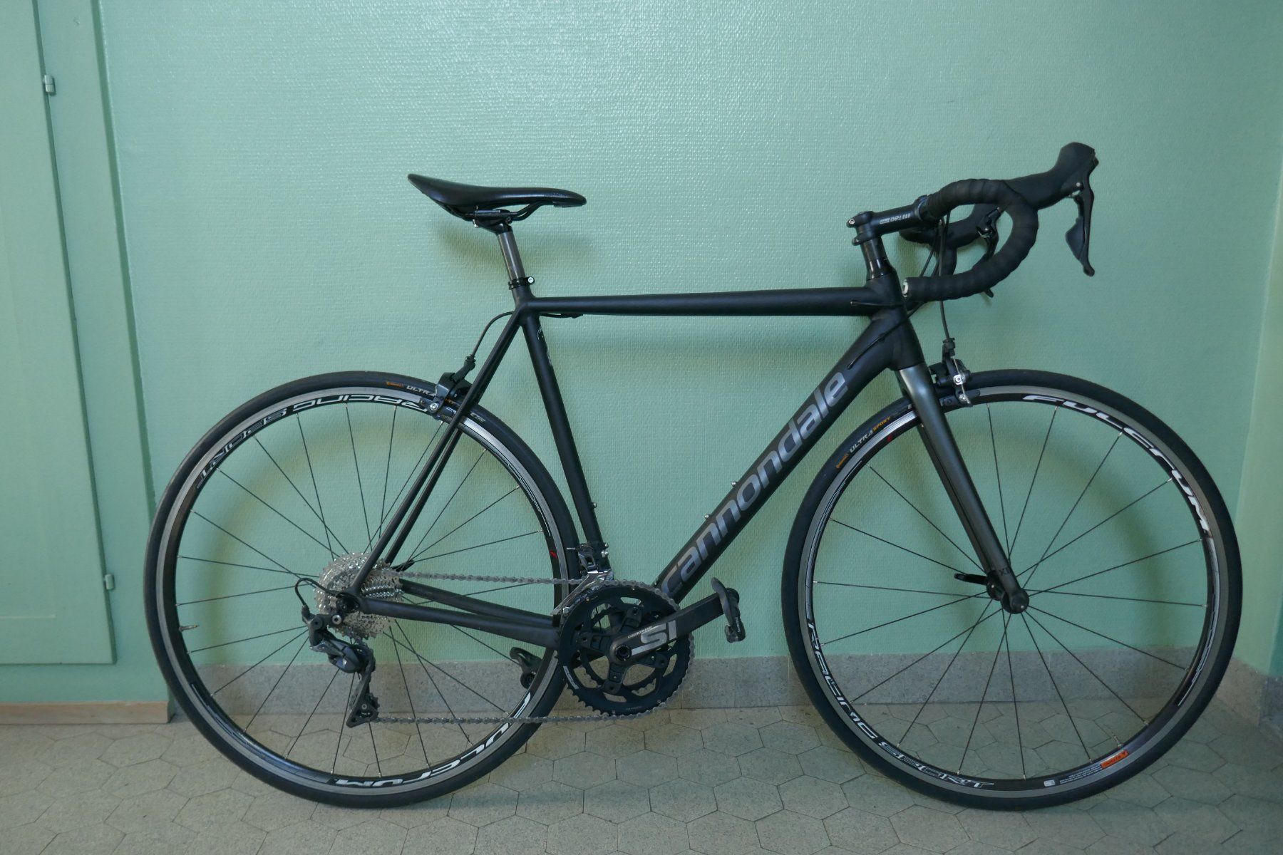 Cannondale Velos: Cannondale CAAD 12 – Gebraucht aus Zürich von luc_8hx7