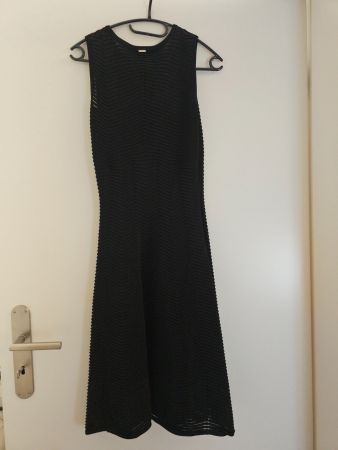 Elegantes, schwarzes Strick-Sommerkleid, Grösse 36