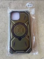 Coque antichoc kaki IPhone 15
