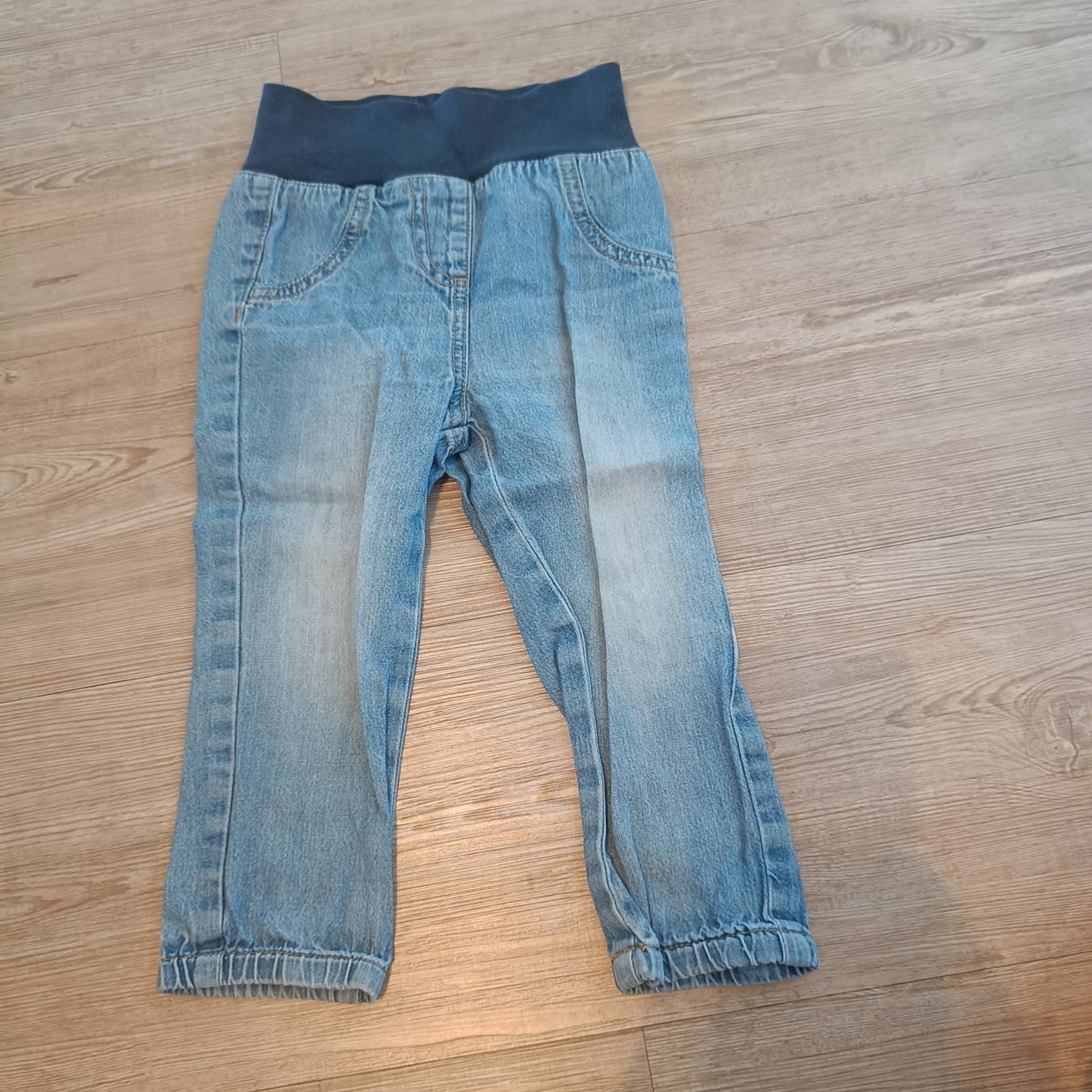 Hosen: Hose Grösse 80 – Gebraucht aus Jaberg von urig17.